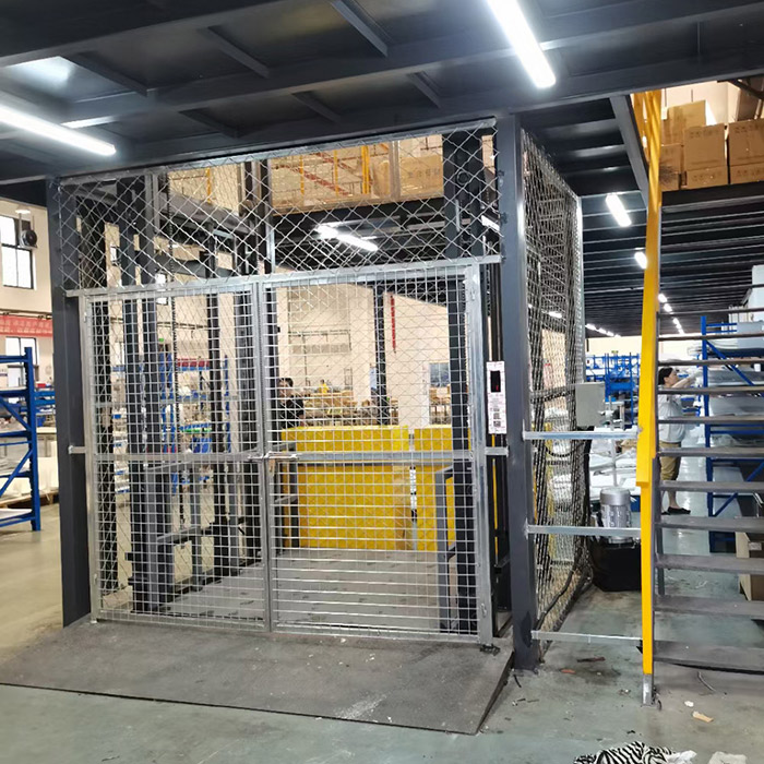 导轨式升降货梯