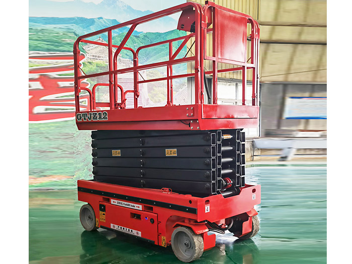 全自行式升降机