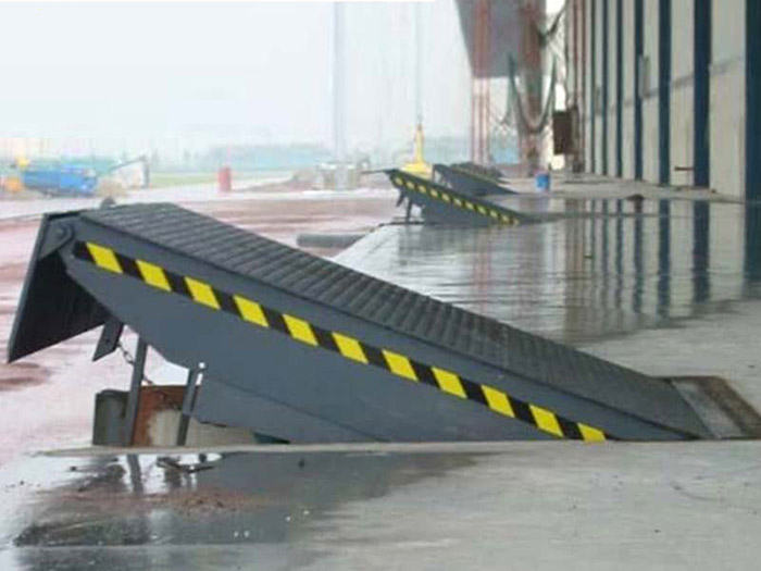 固定液压登车桥